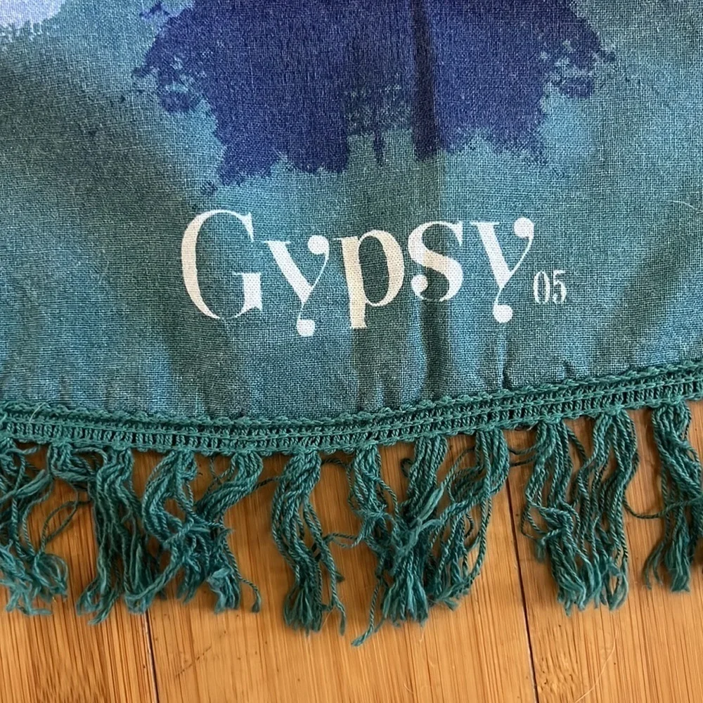 Gypsy05 Gypsy Boho blue green and white tie dye Beach Roundie 64